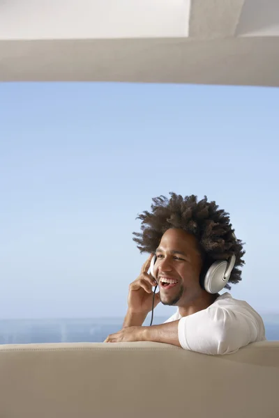 Man Listening to Headphones — Stock Photo, Image