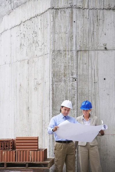 Construction manager and architect — Stock Photo, Image