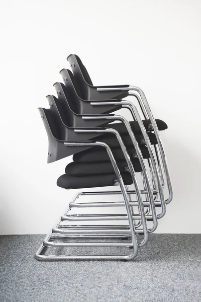 Pilha de cadeiras do escritório — Fotografia de Stock