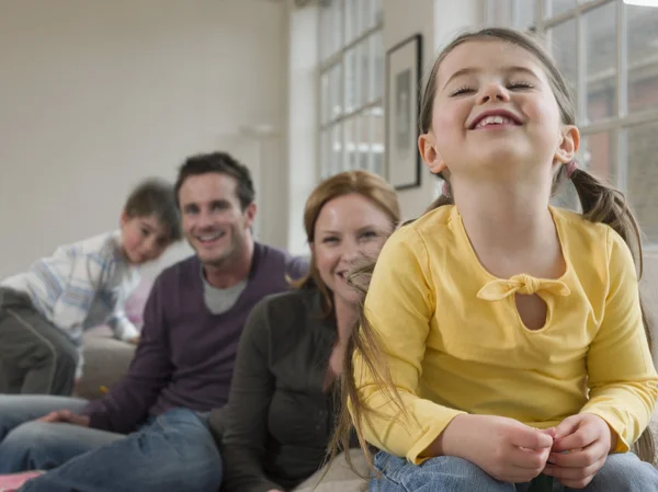 Sonriente niña — Foto de Stock