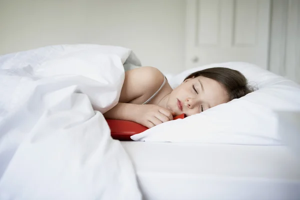 Doente menina na cama — Fotografia de Stock