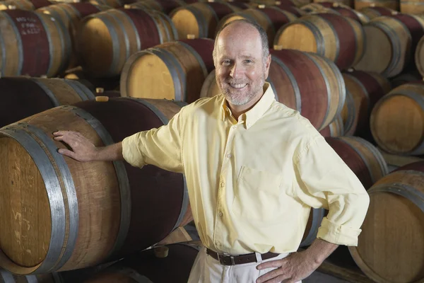 Winemaker with Wine Casks — Stock Photo, Image