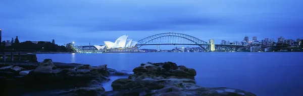 Most v Sydney a Opera House — Stock fotografie