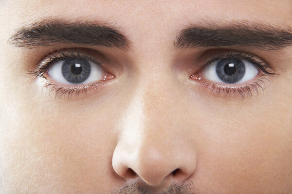 Человек с голубыми глазами
