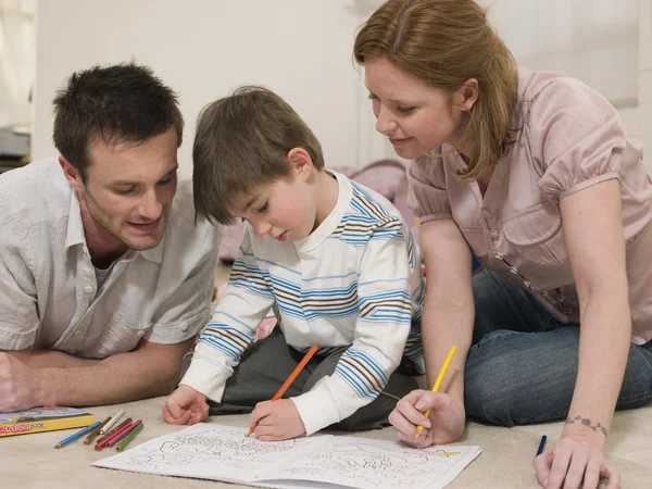 Familjen ritning tillsammans — Stockfoto