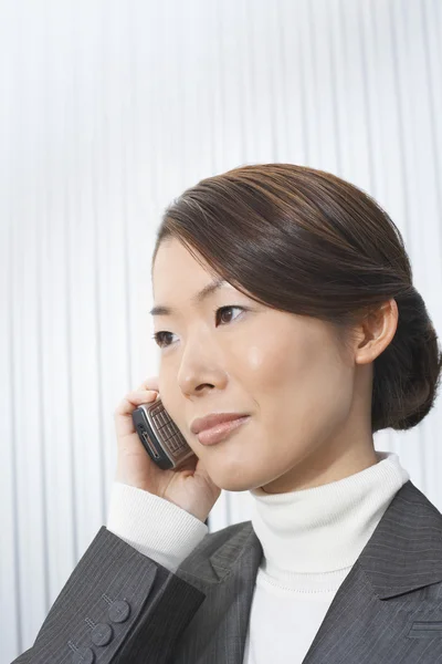 Businesswoman using Cell Phone — Stock Photo, Image