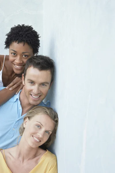 Friends posing together — Stock Photo, Image