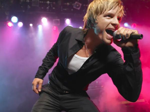 Pop Singer Performing — Stock Photo, Image