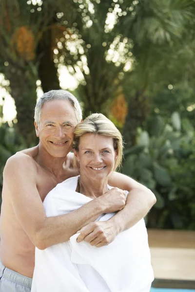 Senior Couple at Poolside — Stock Photo, Image