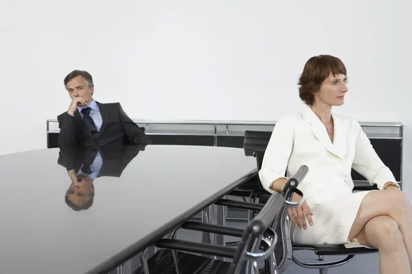 Business woman with back to business man — Stock Photo, Image