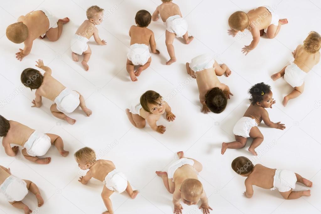 Vista dall'alto del neonato (0-1 mesi) gonfiato in coperta Foto stock -  Alamy