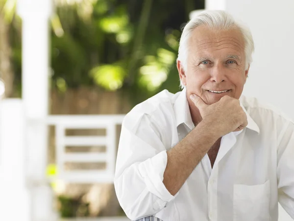 Senior man  smiling — Stock Photo, Image