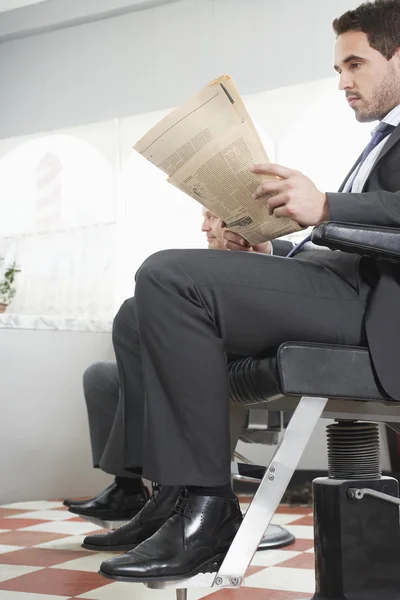 Two business men waiting — Stock Photo, Image