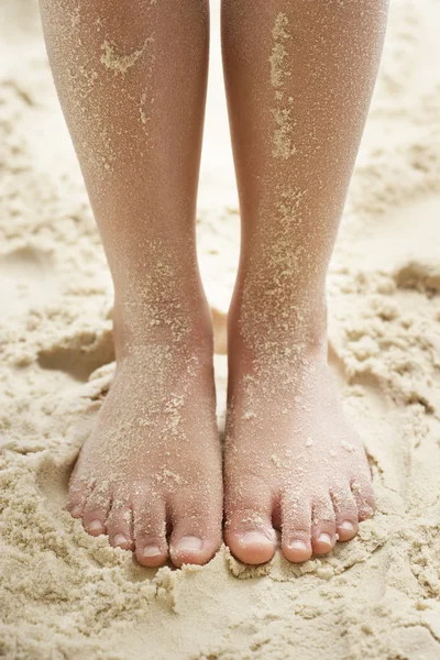 Barefoot preteen Girl feet — Stock Photo, Image