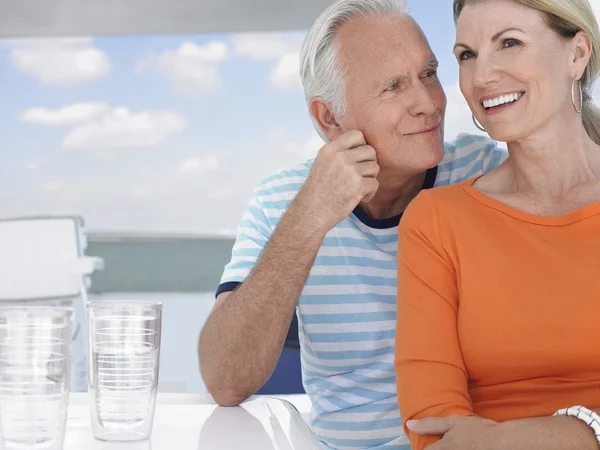 Couple on yacht — Stock Photo, Image