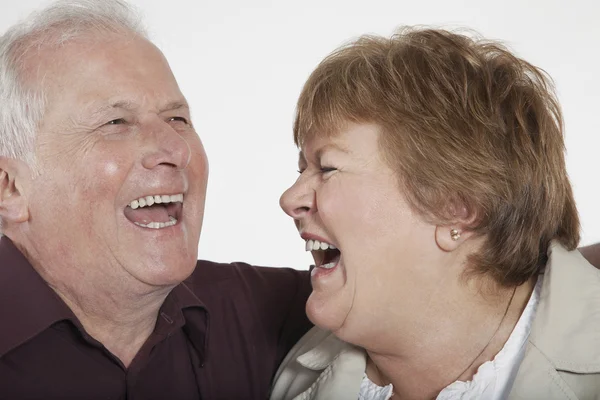 Çiftler Gülüyor — Stok fotoğraf