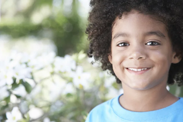 Boy  smiling outdoors — Stock Photo, Image