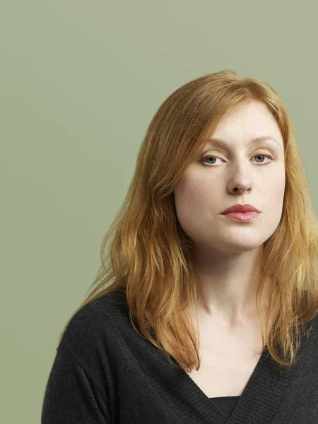 Woman posing in studio — Stock Photo, Image