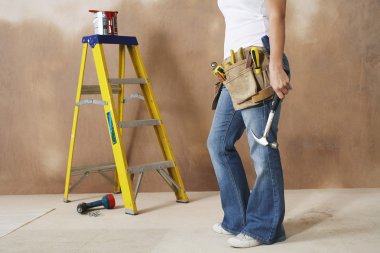 kadın toolbelt ve hummer