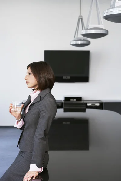 Businesswoman in Conference Room — Stock Photo, Image