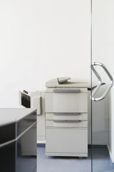 Fotocopiadora en oficina — Foto de Stock