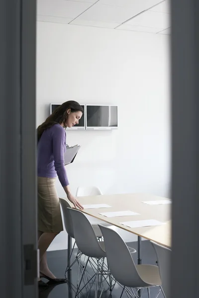 Business woman standing — Stock Photo, Image