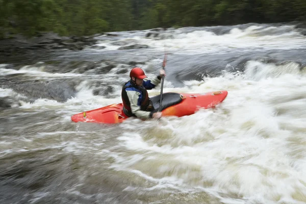 Kayaker in Rapide — Foto Stock