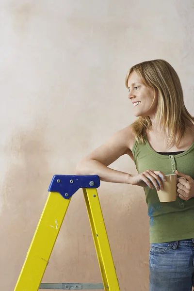 Frau macht Pause — Stockfoto