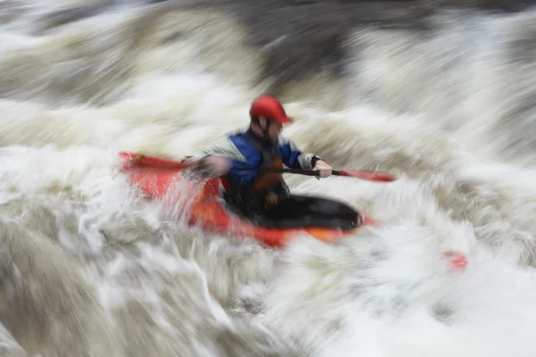 Kayaker in Rapide — Foto Stock