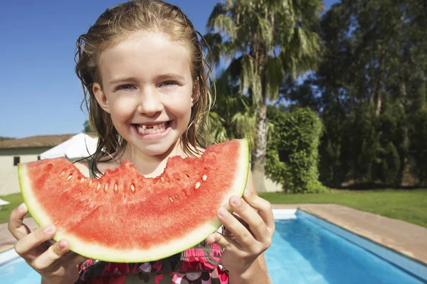 Girl eating watermelon — Stock Photo, Image