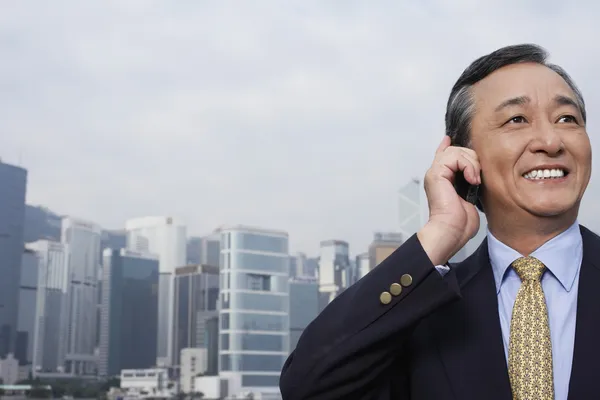 Business man talking on phone — Stock Photo, Image