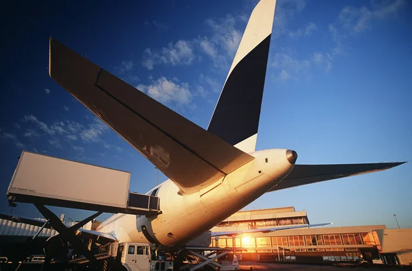 Tail fin of airplane at airport — Stock Photo, Image