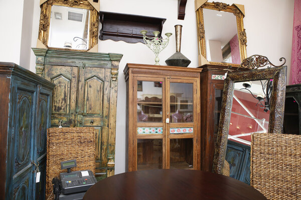 Мебельный магазин