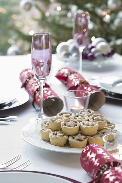 クリスマス クラッカー、パイをミンチ — ストック写真