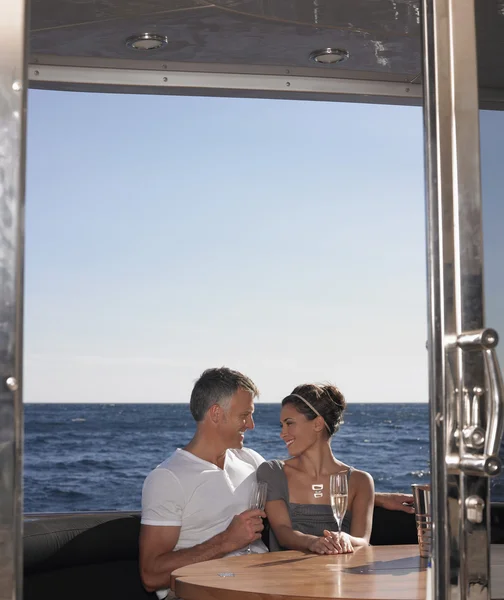 Couple Drinking Champaign — Stock Photo, Image