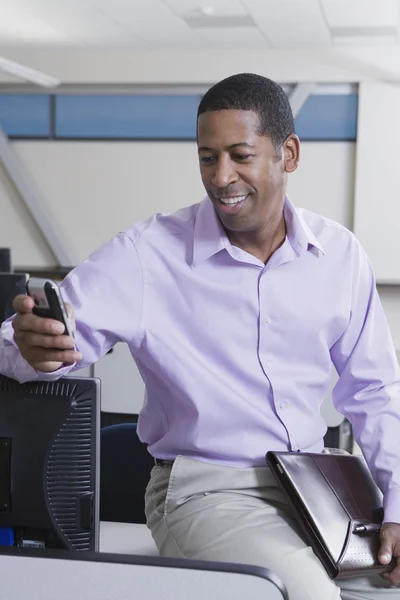 Hombre de negocios alegre — Foto de Stock