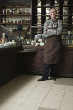 Çay dükkanı sahibi 