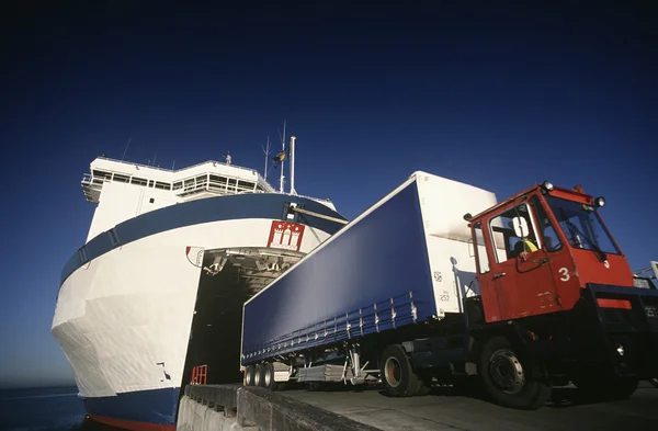 Truck exiting ferry — Stock Photo, Image