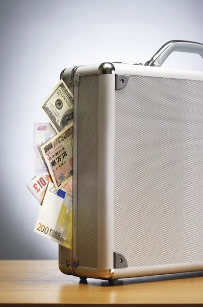 Metal suitcase full of cash — Stock Photo, Image