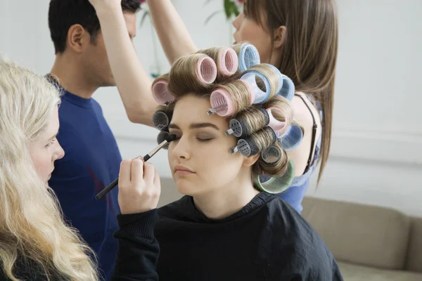 Models Being Prepared for Photo Shoot — Stock Photo, Image