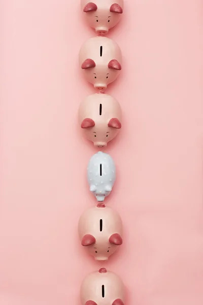 Row of pink piggy banks — Stock Photo, Image