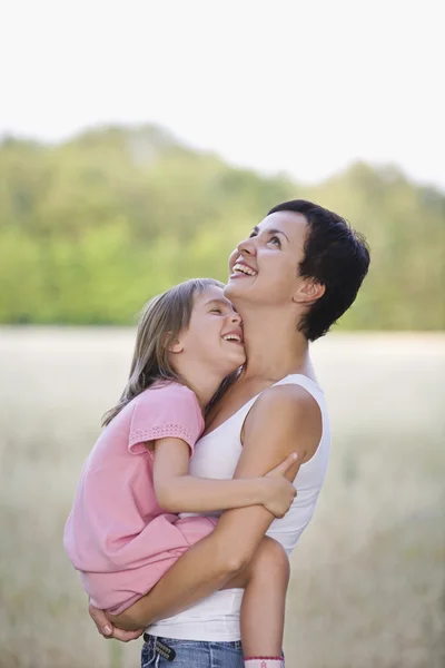 Mother and Daughter Laughing — Stock Photo, Image