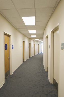 boş koridor