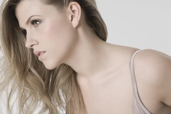 Woman posing in studio — Stock Photo, Image