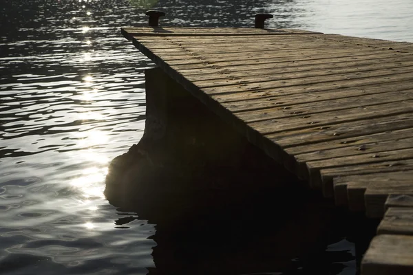 Molo na jezeře — Stock fotografie