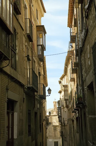 Calle estrecha —  Fotos de Stock