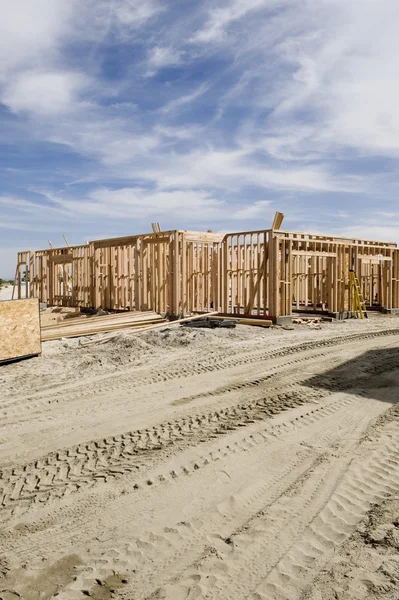 Novas casas em construção — Fotografia de Stock