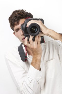 Adam alarak fotoğraf ile vintage fotoğraf makinesi