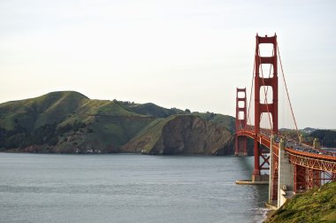 golden gate Köprüsü'nün eğrisi