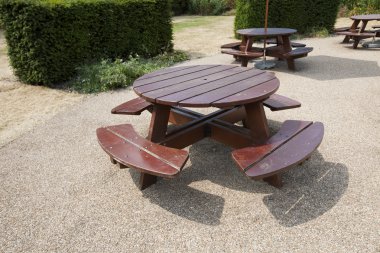 Park ahşap piknik masaları